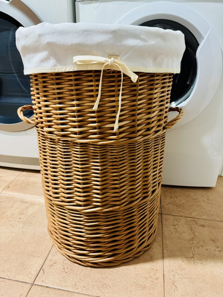 roperos artesanales de mimbre para la ropa sucia