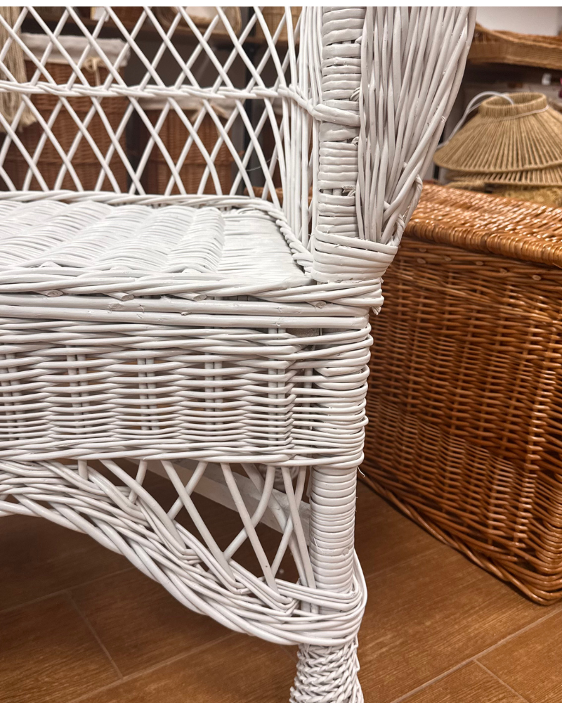 detalle del mimbre lacado en blanco